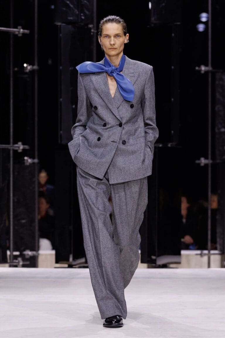 Givenchy Fall 2026-2027 - RUNWAY MAGAZINE ® Official