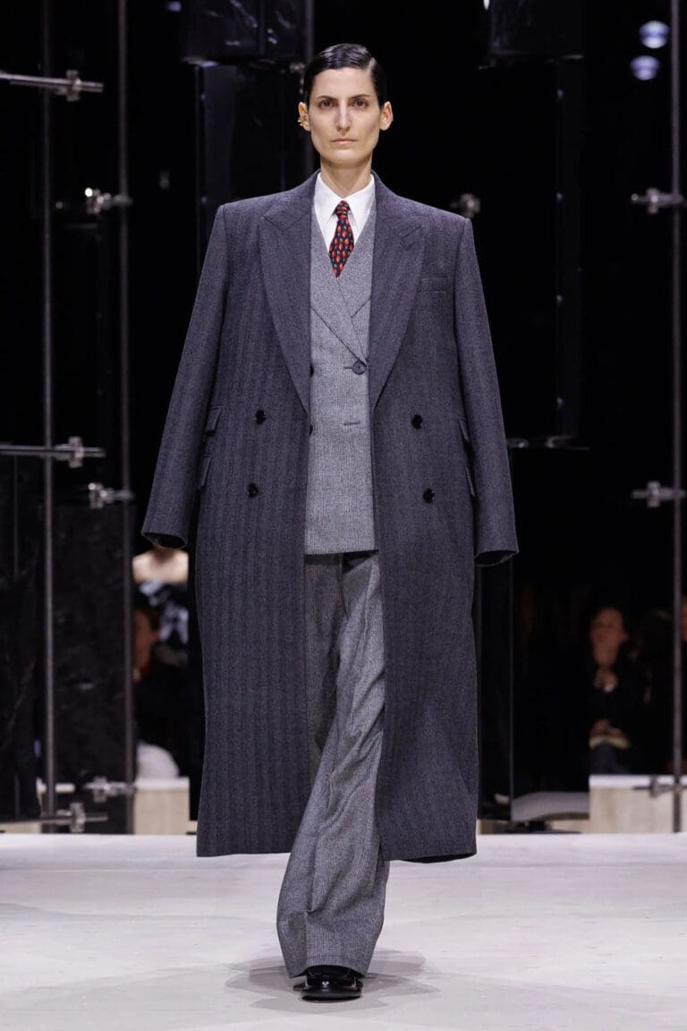 Givenchy Fall 2026-2027 - RUNWAY MAGAZINE ® Official