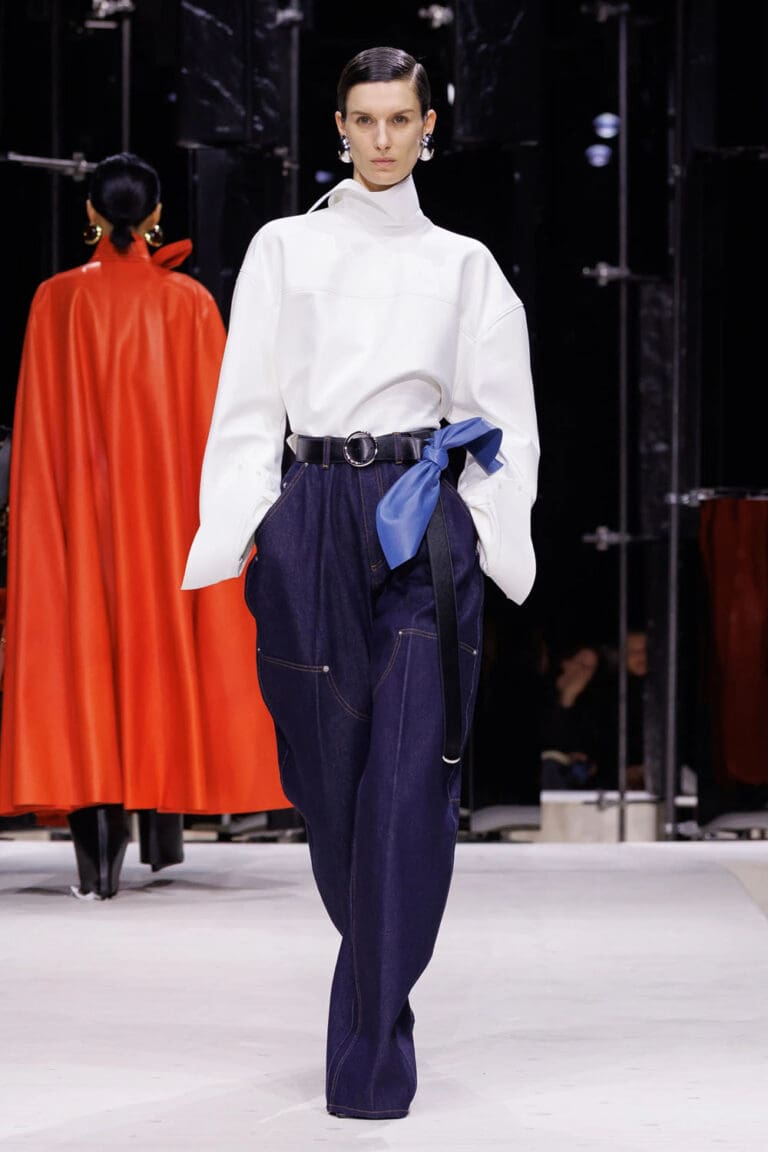 Givenchy Fall 2026-2027 - RUNWAY MAGAZINE ® Official