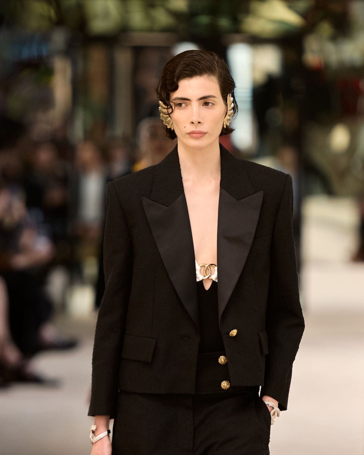 CHANEL Cruise 2026 27 Biarritz Close Up Runway Magazine (13)