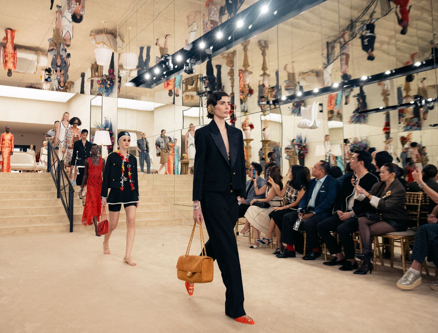 CHANEL Cruise 2026 27 Biarritz Close Up Runway Magazine (4)