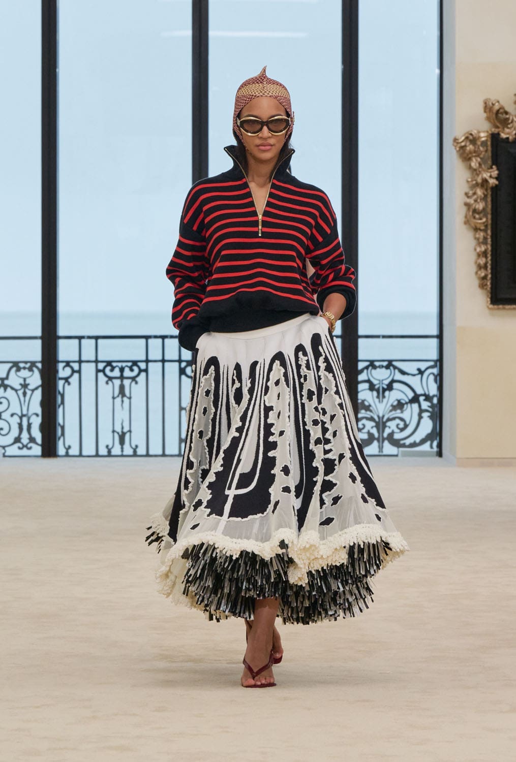 CHANEL Cruise 2026 27 Biarritz Runway Magazine (14)