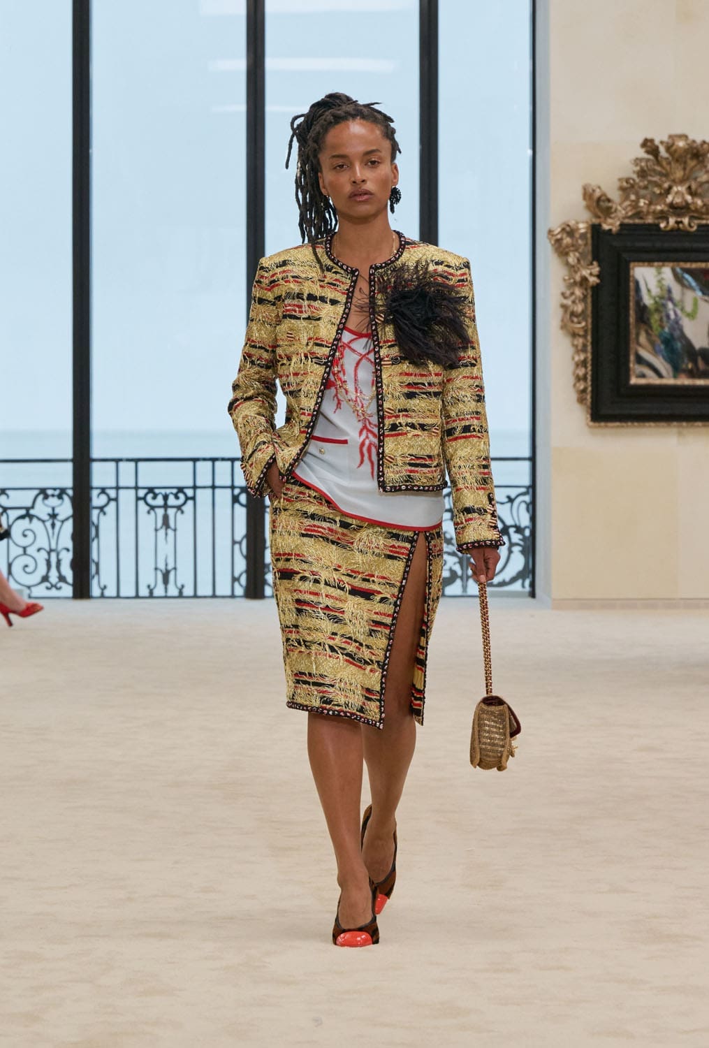 CHANEL Cruise 2026 27 Biarritz Runway Magazine (30)