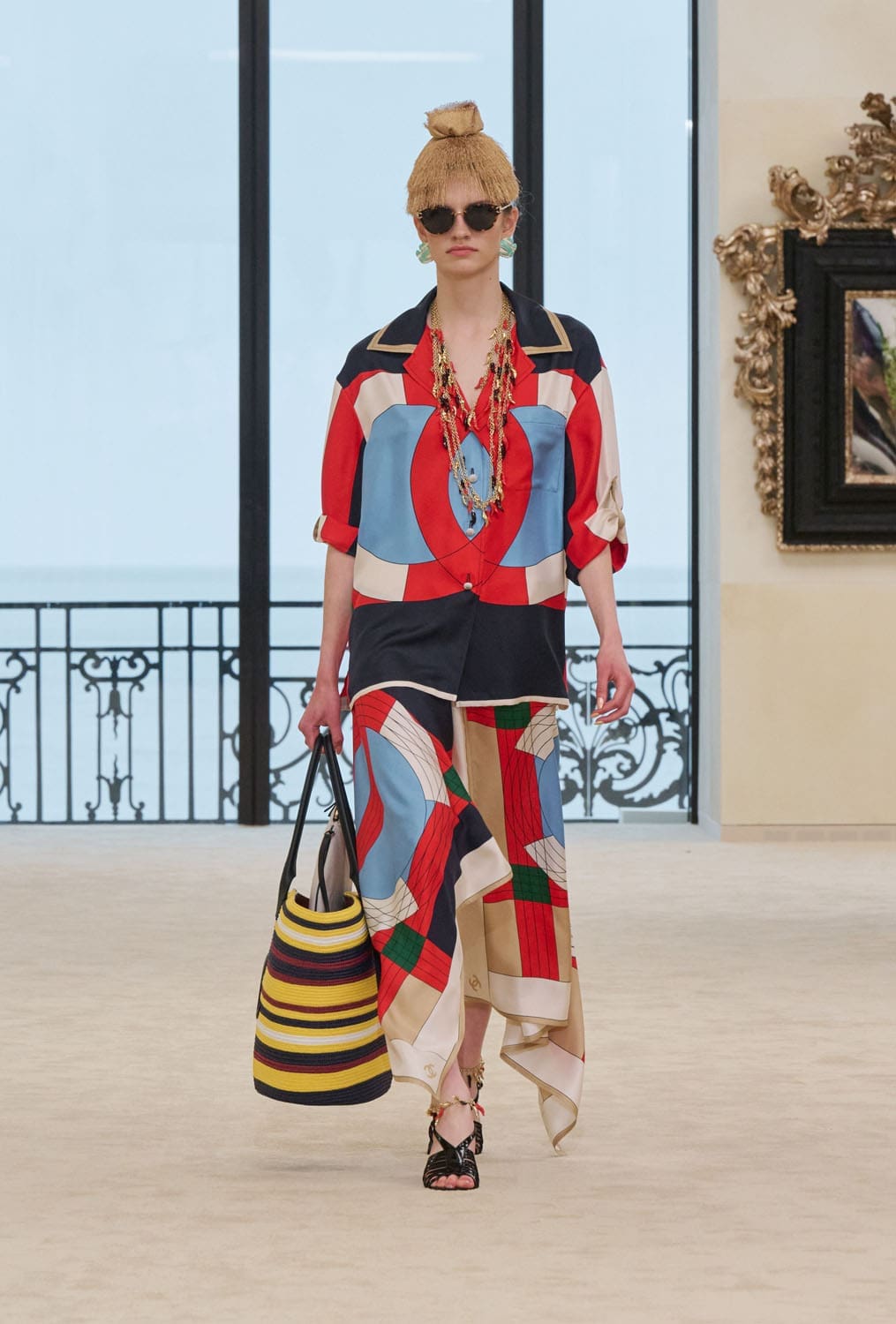 CHANEL Cruise 2026 27 Biarritz Runway Magazine (42)