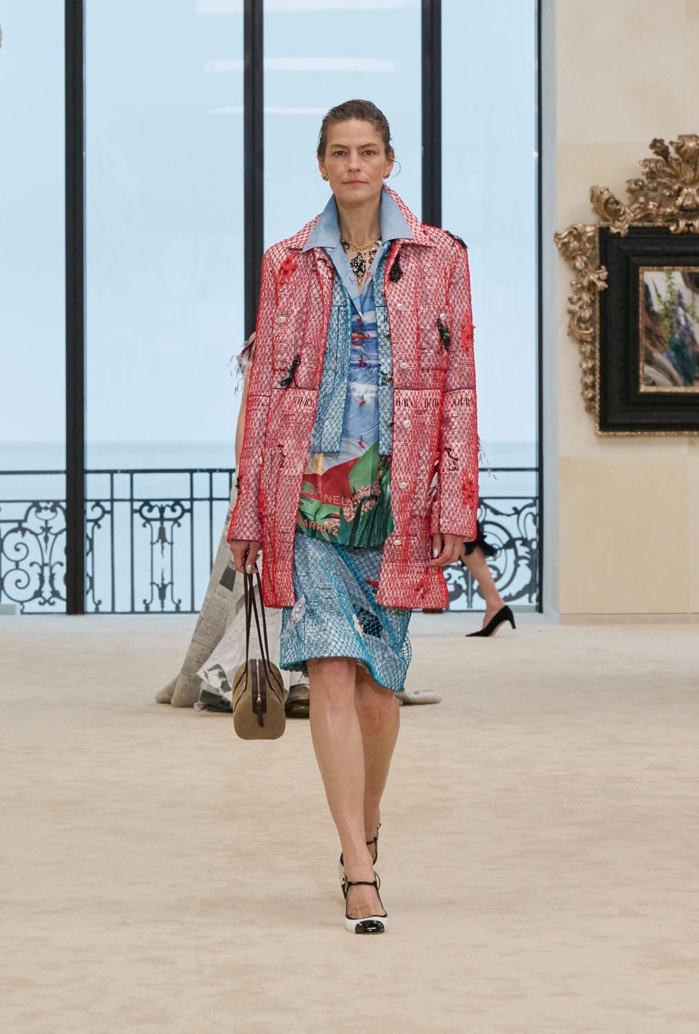 CHANEL Cruise 2026 27 Biarritz Runway Magazine (70)