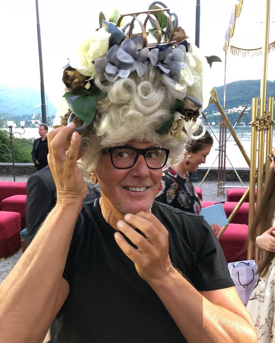 Dolce & Gabbana gibt bekannt, dass Mitgründer Stefano Gabbana als Vorsitzender zurücktritt