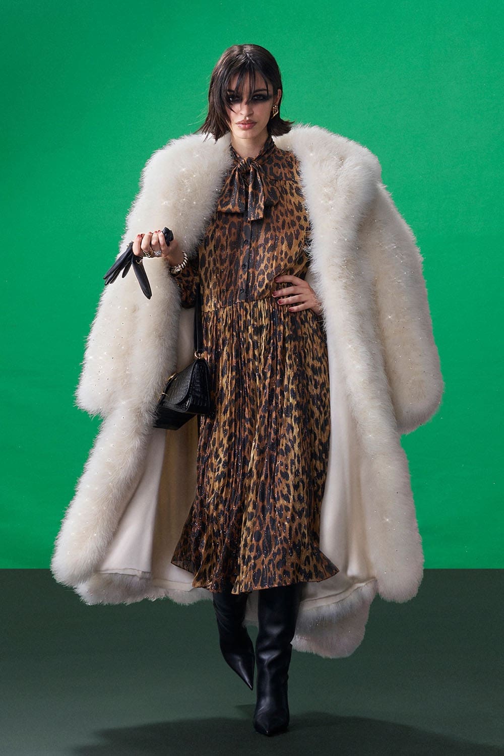 Gucci Resort 2027 GucciCore Lookbook Runway Magazine (22)