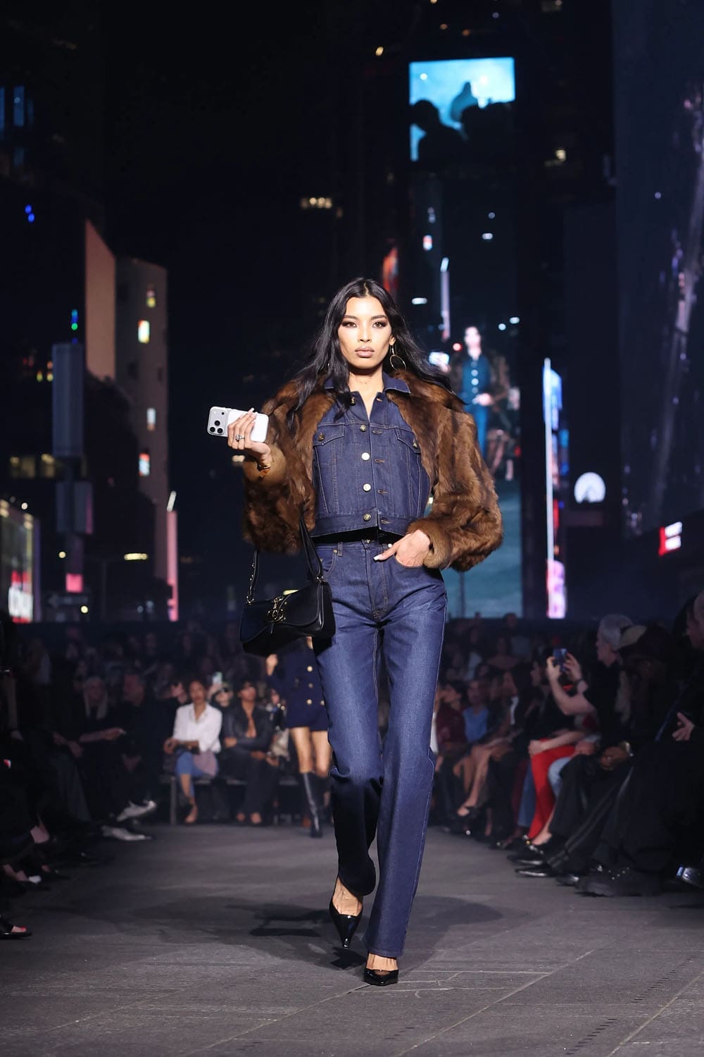 Gucci Resort 2027 GucciCore Show Runway Magazine (12)