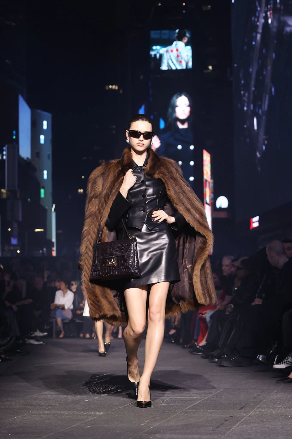 Gucci Resort 2027 GucciCore Show Runway Magazine (14)