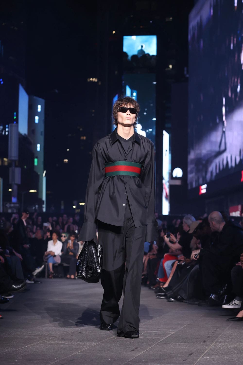 Gucci Resort 2027 GucciCore Show Runway Magazine (50)