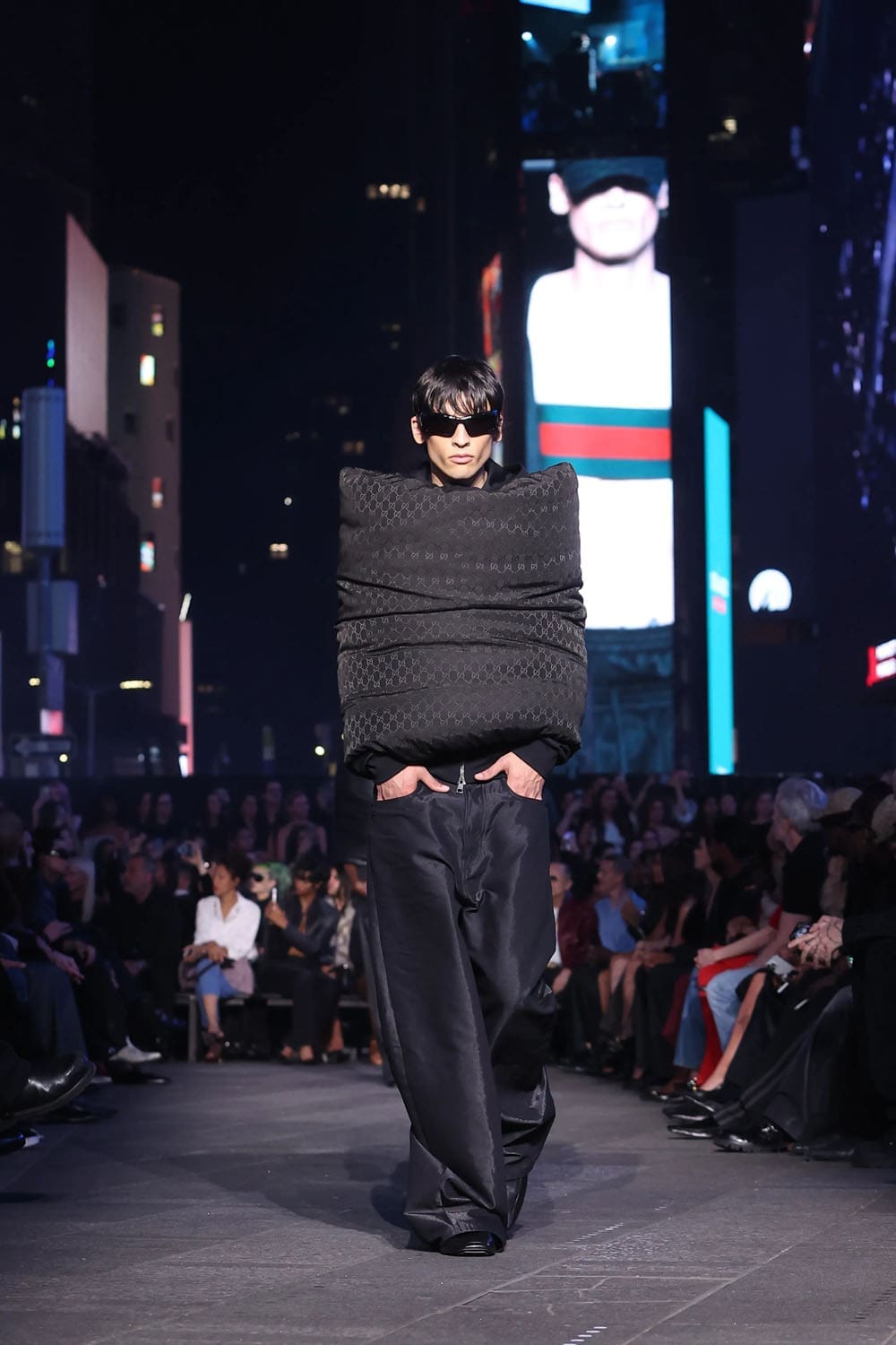 Gucci Resort 2027 GucciCore Show Runway Magazine (52)