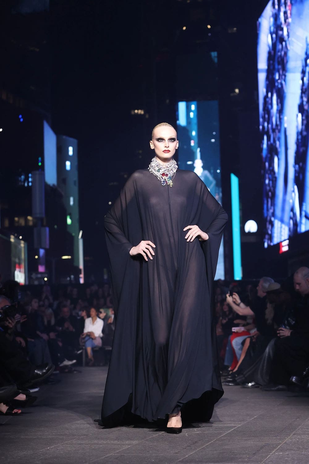 Gucci Resort 2027 GucciCore Show Runway Magazine (62)