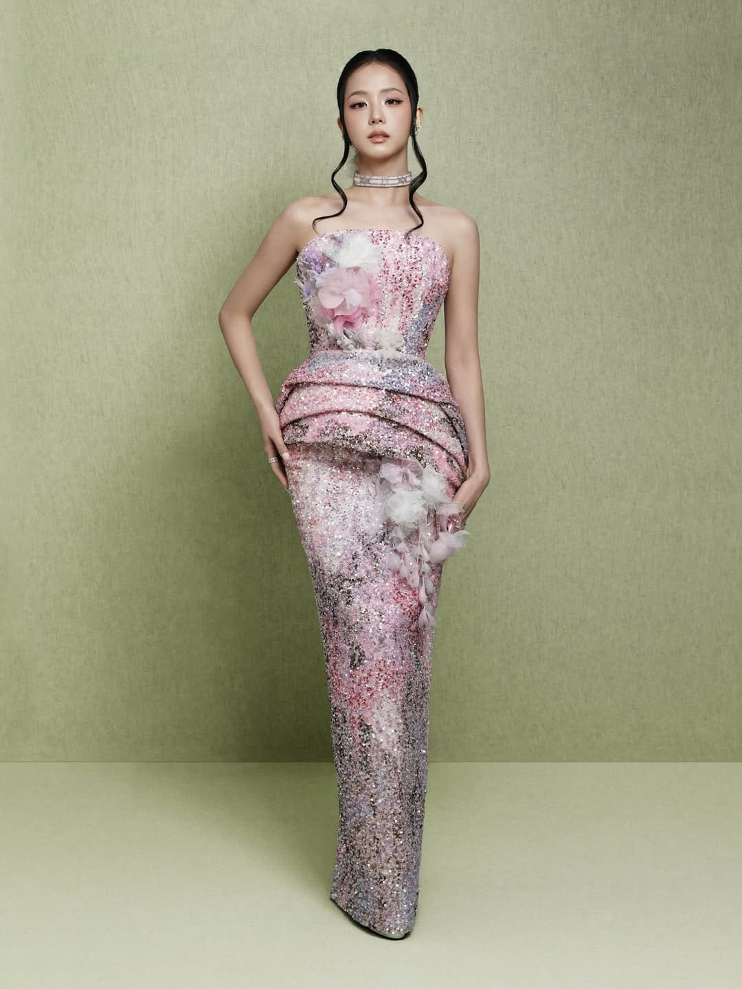 JISOO in Dior bei der Met Gala 2026 Runway 01 Magazin