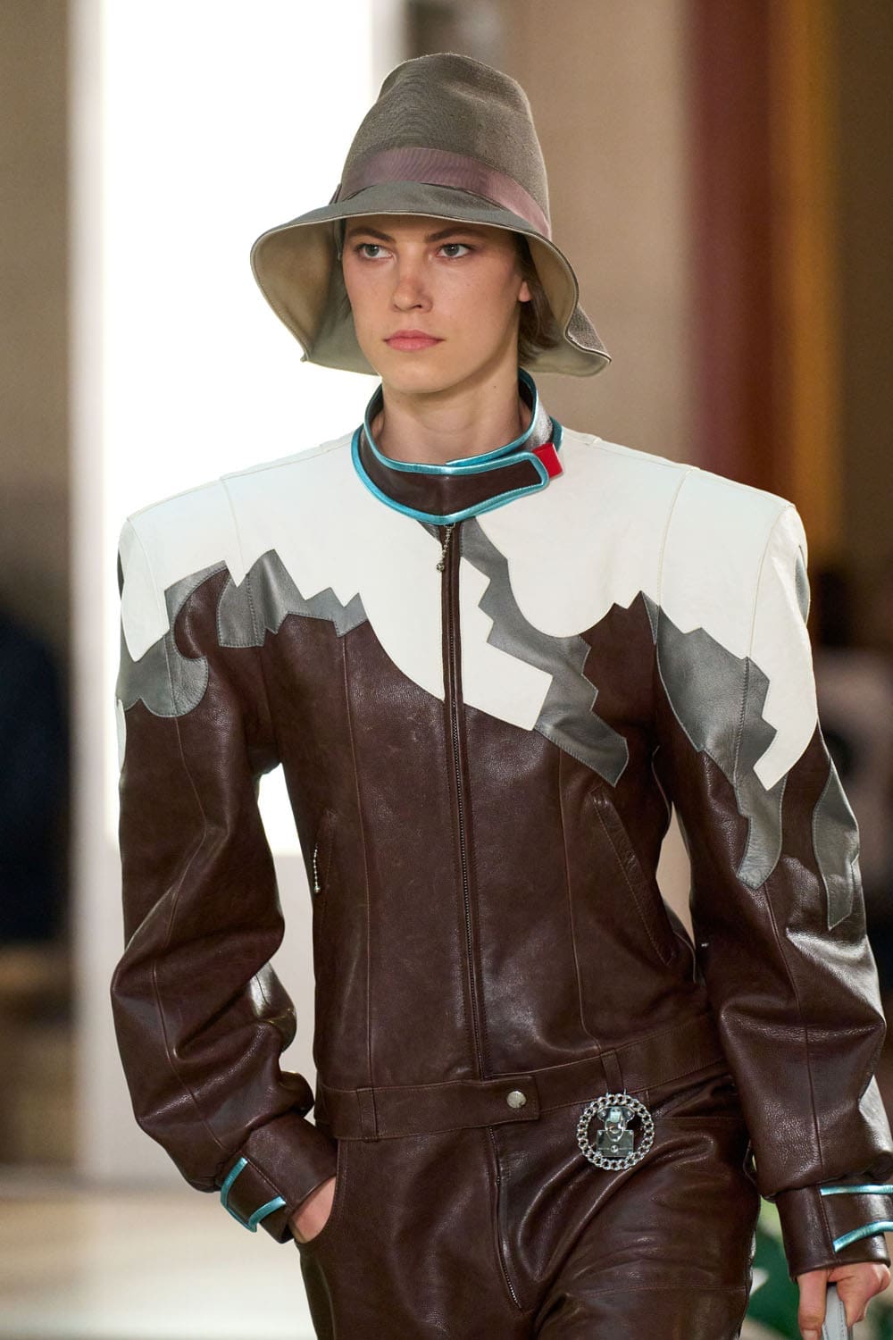 Louis Vuitton Cruise 2027 Close Up Runway Magazine (1)