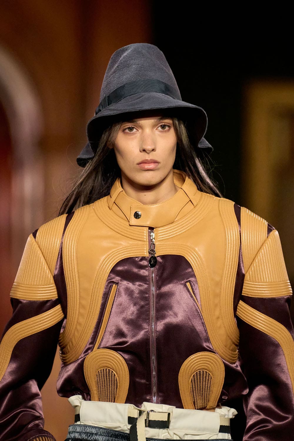 Louis Vuitton Cruise 2027 Close Up Runway Magazine (10)
