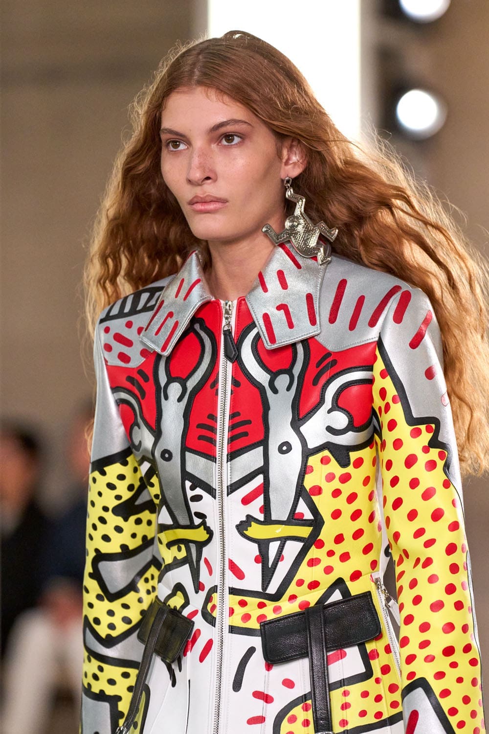 Louis Vuitton Cruise 2027 Close Up Runway Magazine (19)