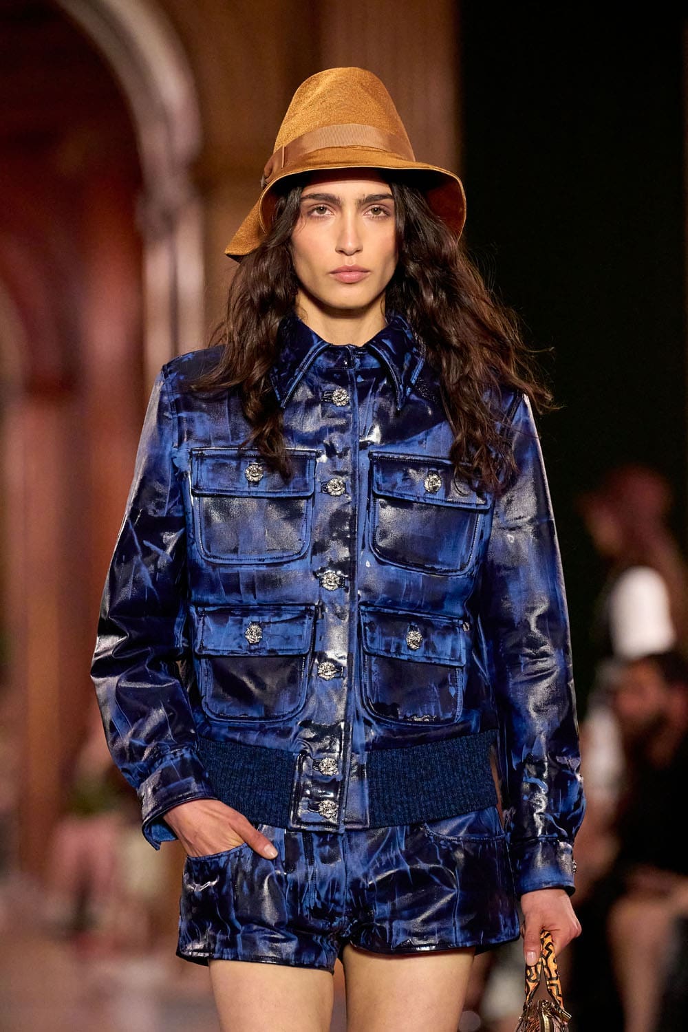 Louis Vuitton Cruise 2027 Close Up Runway Magazine (6)