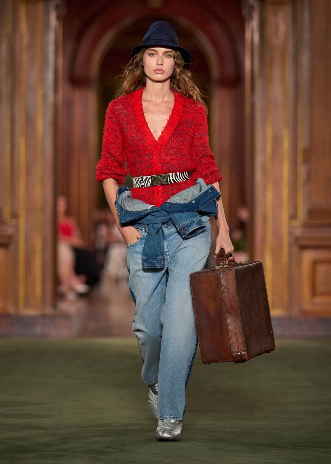 Louis Vuitton Cruise 2027 Runway Magazine (1)