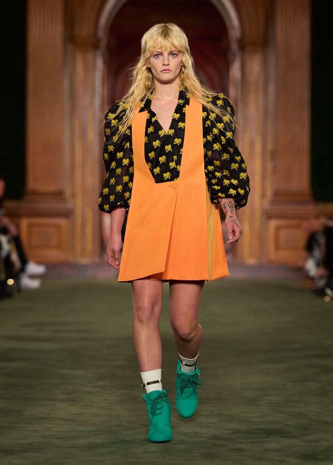 Louis Vuitton Cruise 2027 Runway Magazine (21)