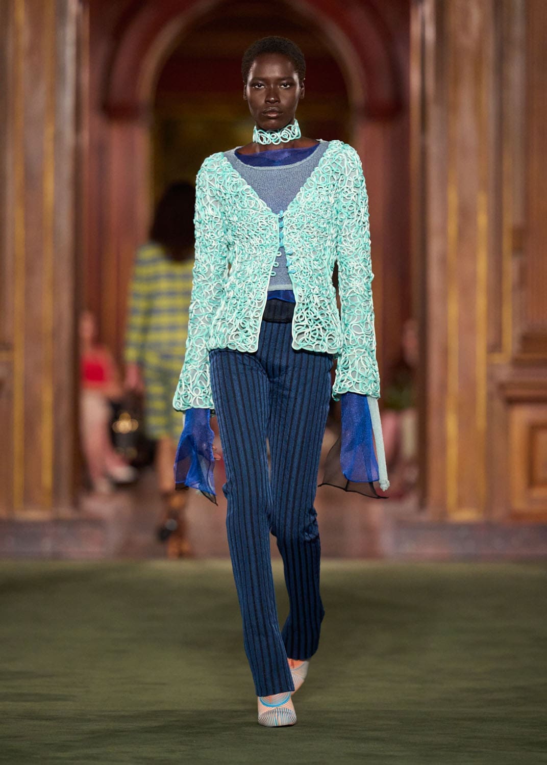 Louis Vuitton Cruise 2027 Runway Magazine (34)