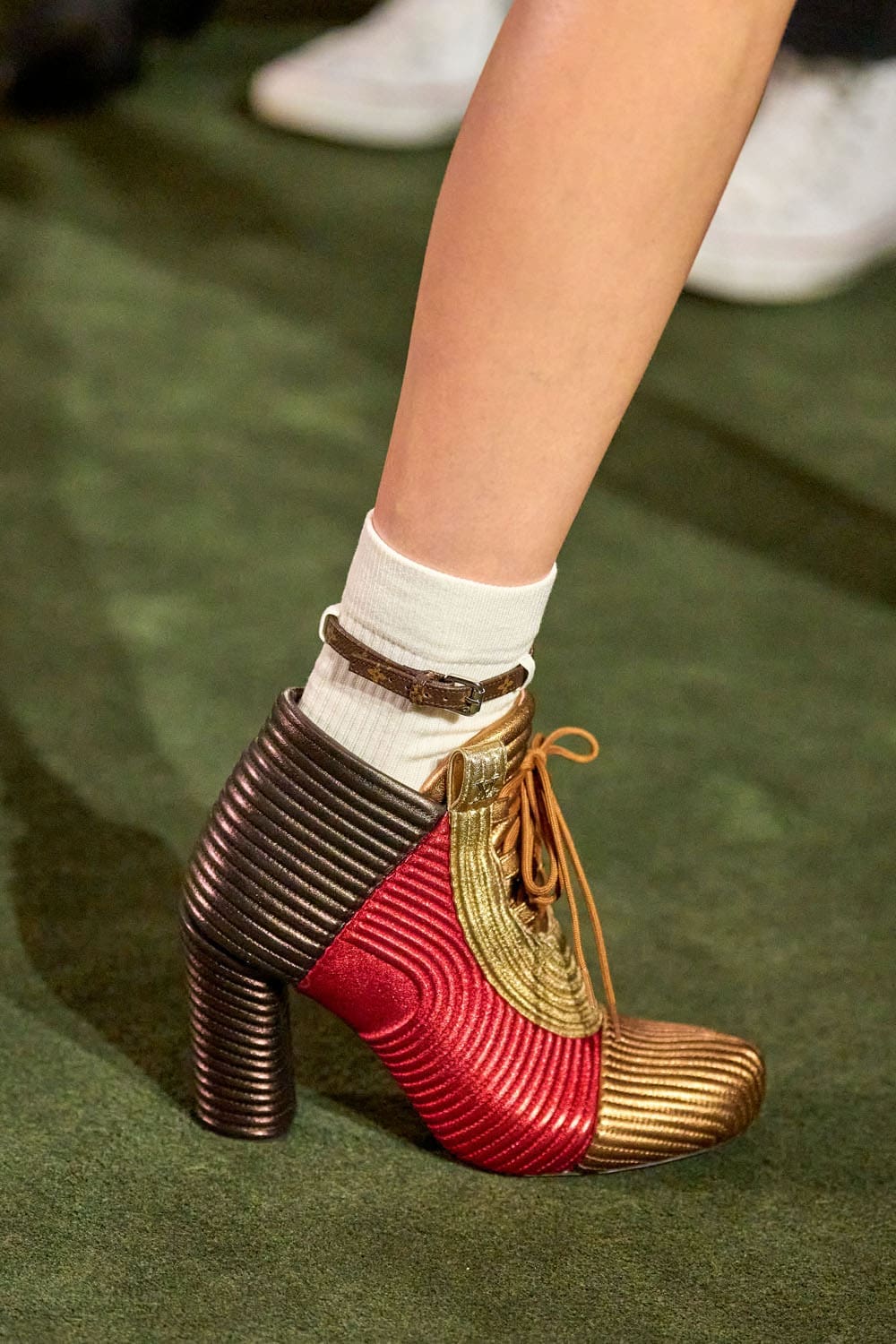 Louis Vuitton Cruise 2027 Shoes Runway Magazine (31)