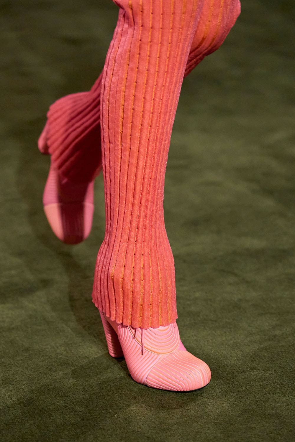 Louis Vuitton Cruise 2027 Shoes Runway Magazine (36)