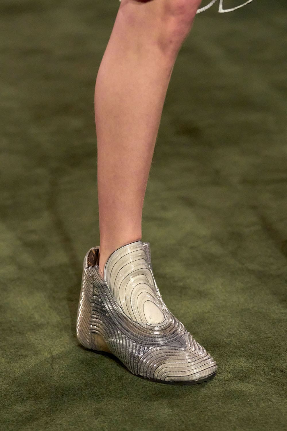 Louis Vuitton Cruise 2027 Shoes Runway Magazine (39)