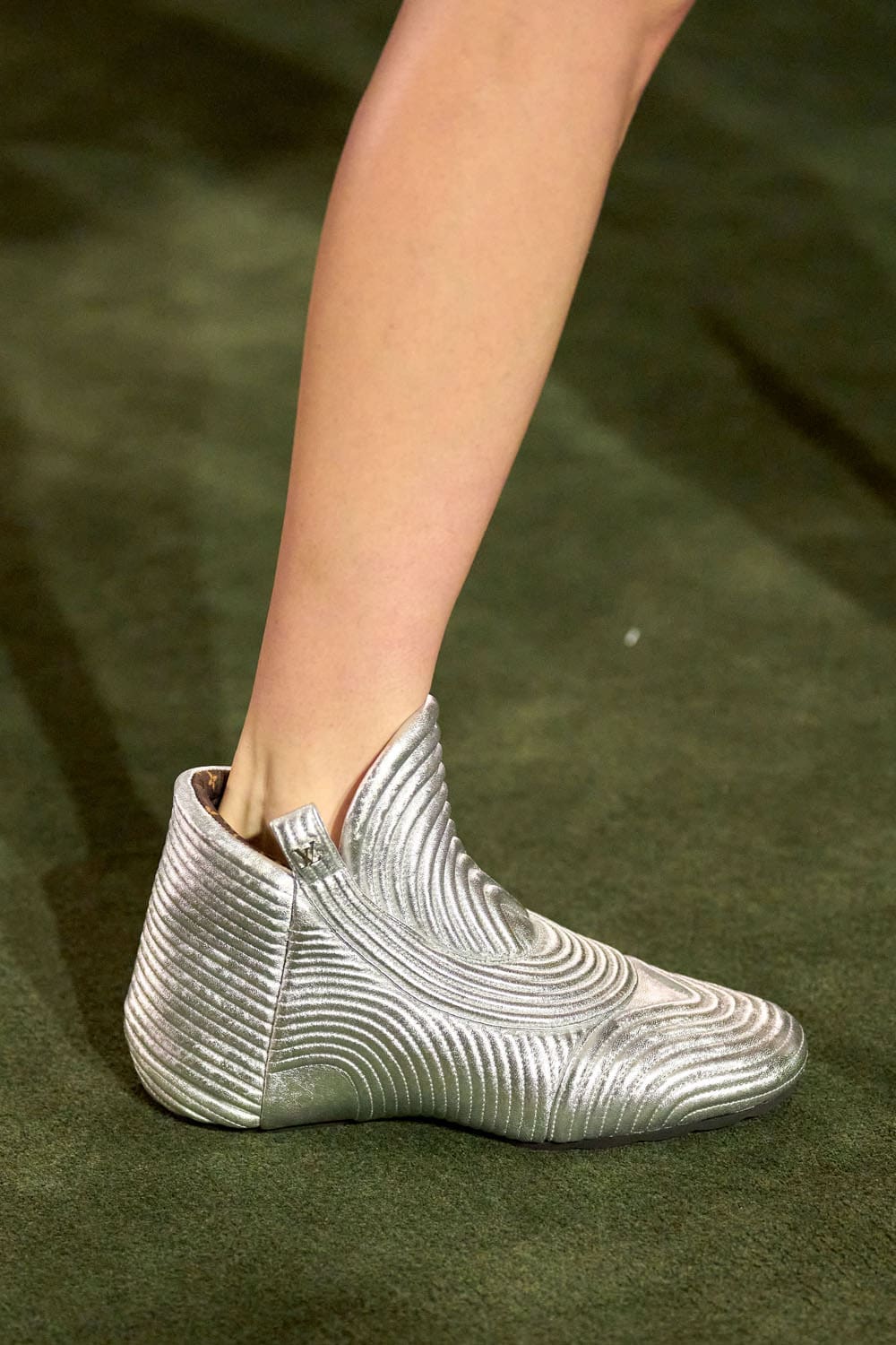 Louis Vuitton Cruise 2027 Shoes Runway Magazine (52)