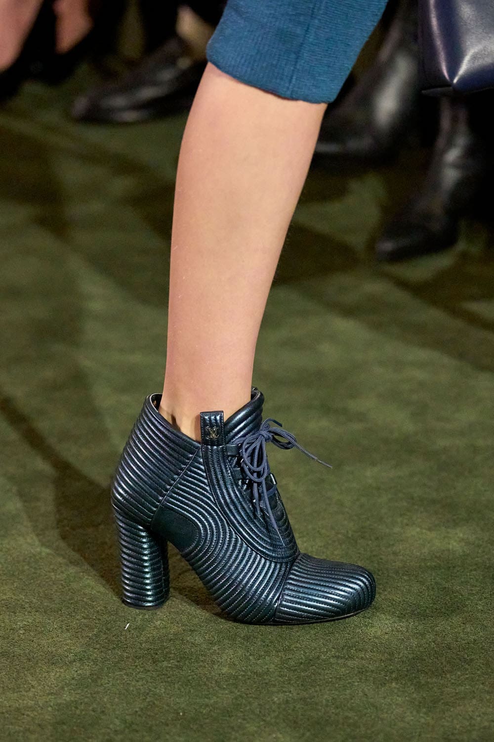 Louis Vuitton Cruise 2027 Shoes Runway Magazine (55)