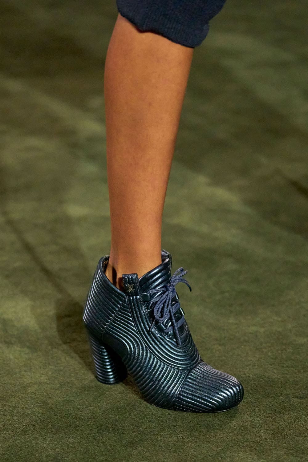 Louis Vuitton Cruise 2027 Shoes Runway Magazine (56)