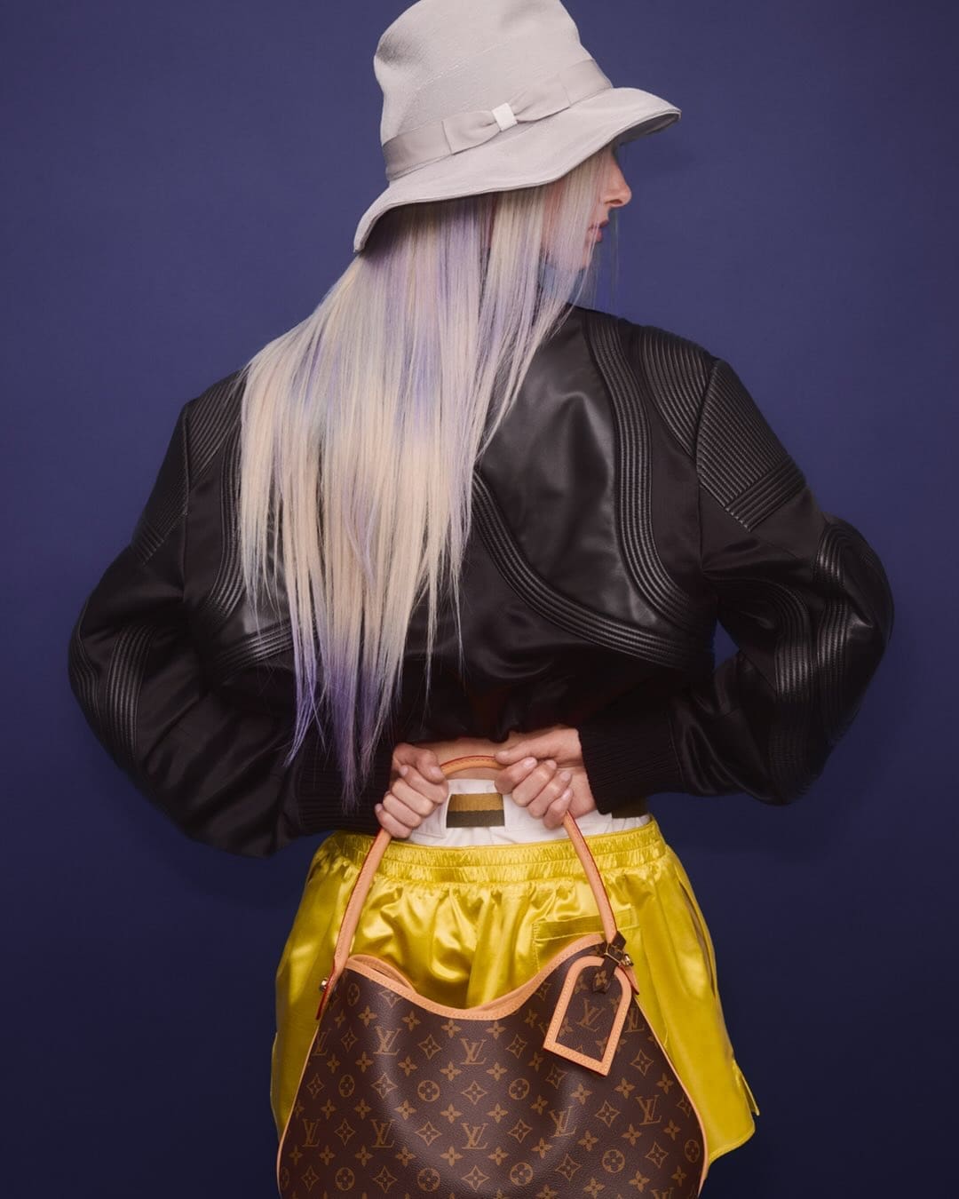 Louis Vuitton Cruise 2027 Special Runway Magazine (10)