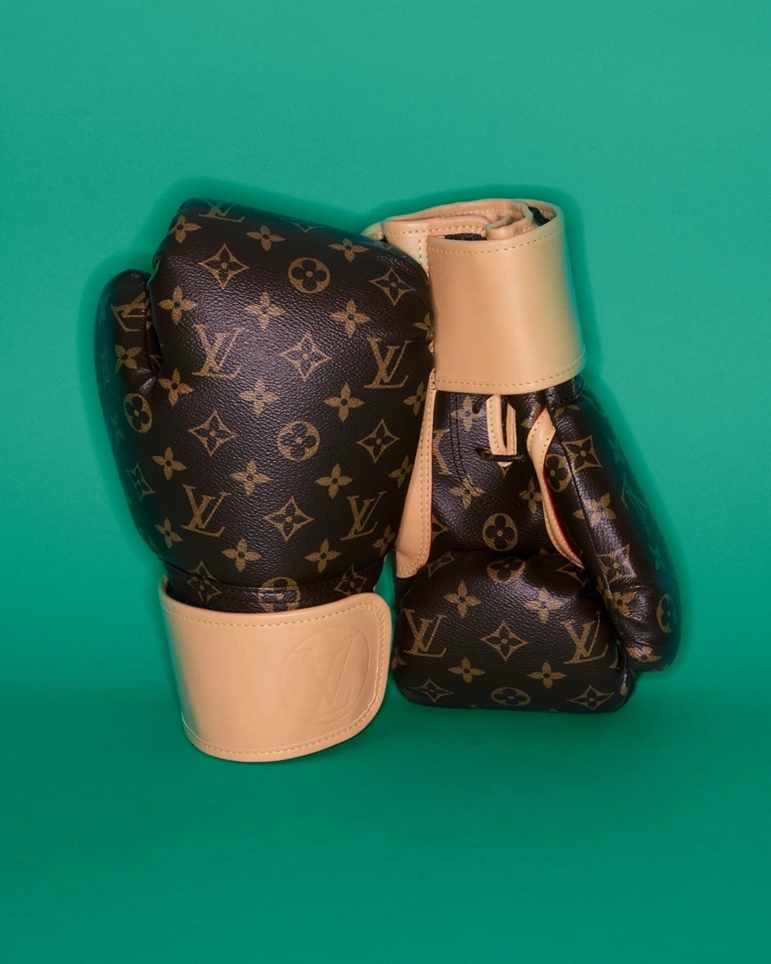 Louis Vuitton Cruise 2027 Special Runway Magazine (2)