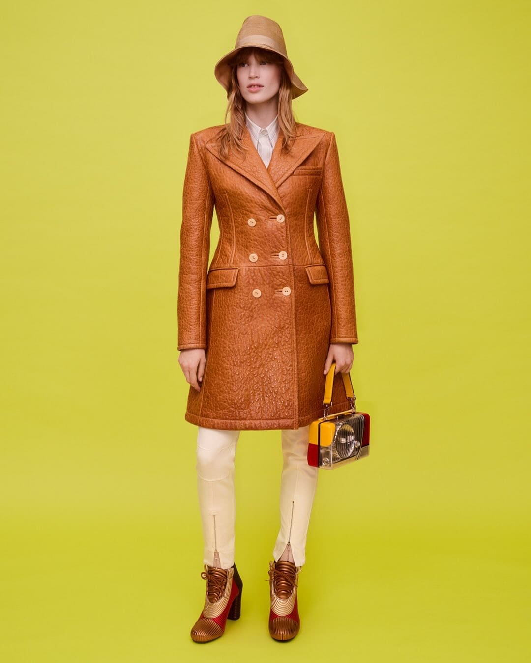 Louis Vuitton Cruise 2027 Special Runway Magazine (3)