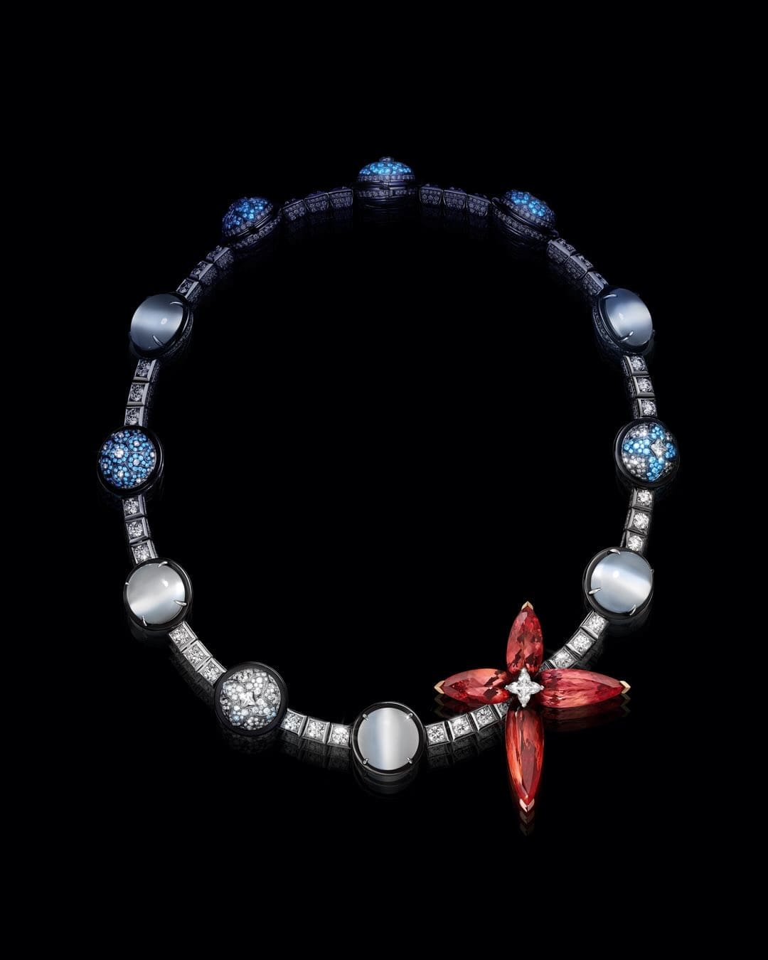 Louis Vuitton Mythica High Jewelry Runway Magazine (12)
