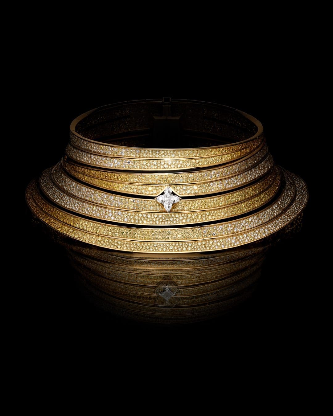 Louis Vuitton Mythica High Jewelry Runway Magazine (26)