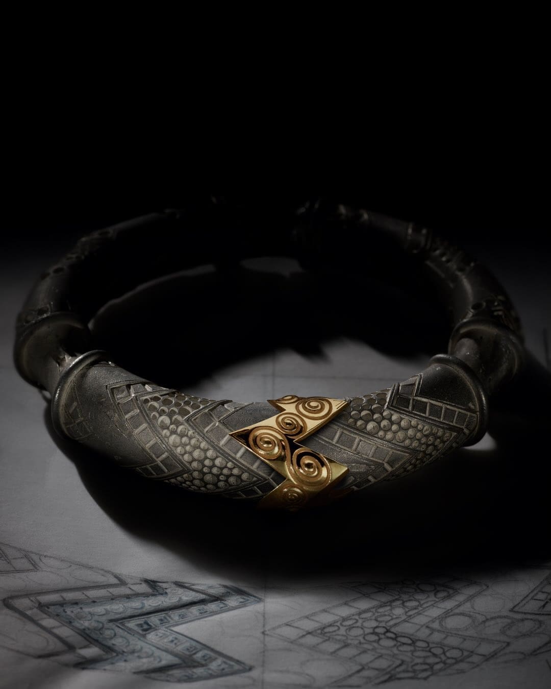 Louis Vuitton Mythica High Jewelry Runway Magazine (7)