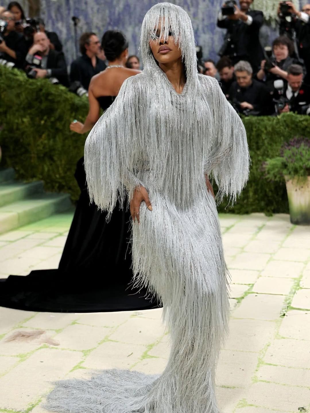 Teyana Taylor in Tom Ford bei der Met Gala 2026 Runway 02 Magazin