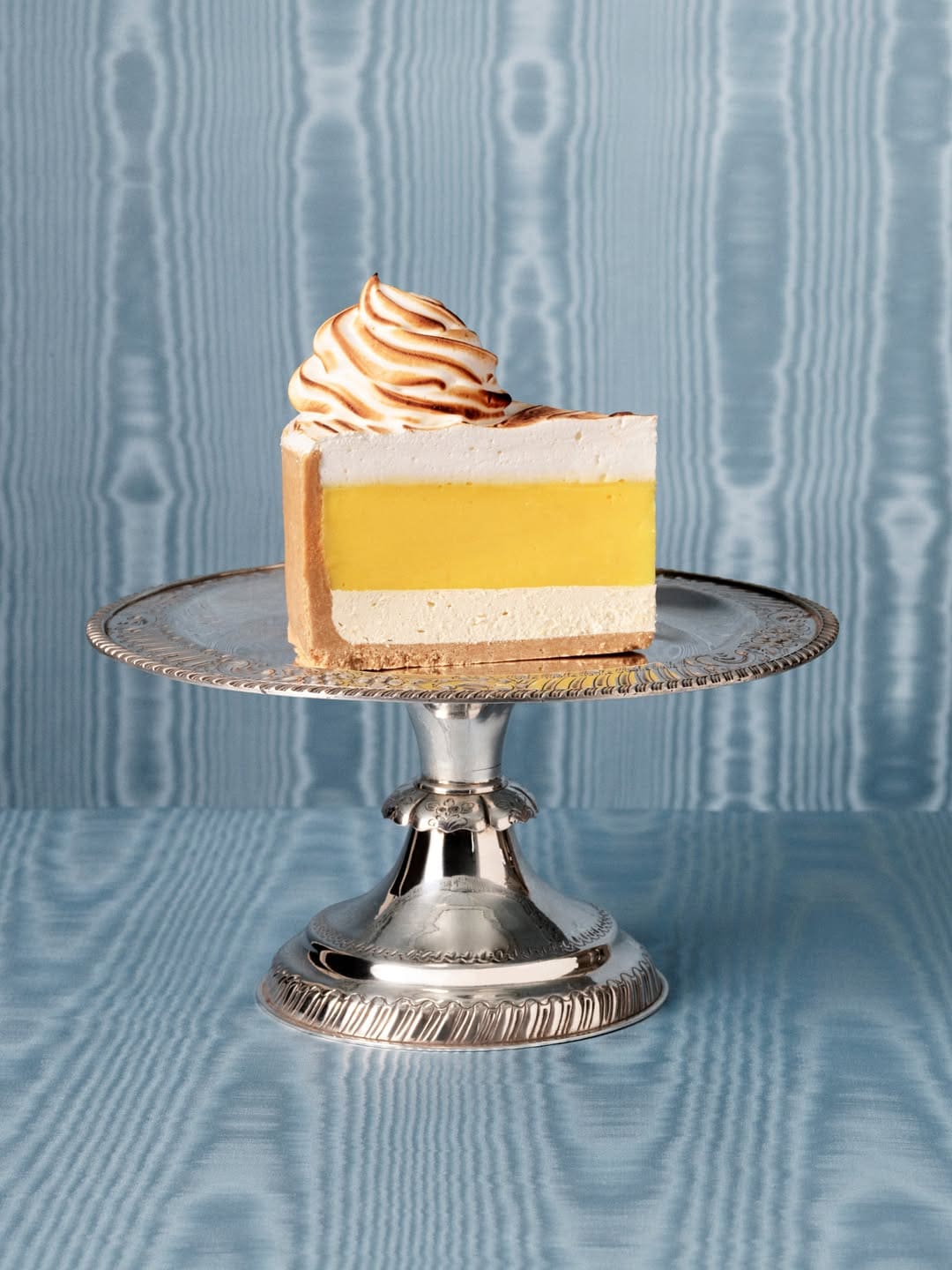 A Slice of Dior or Let them eat cakes pop up Deji Plaza in Nanjing China (10)