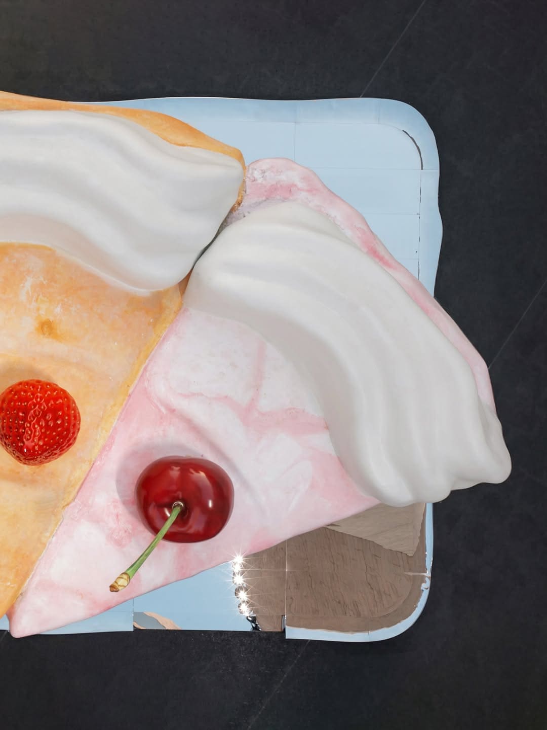 A Slice of Dior or Let them eat cakes pop up Deji Plaza in Nanjing China (7)