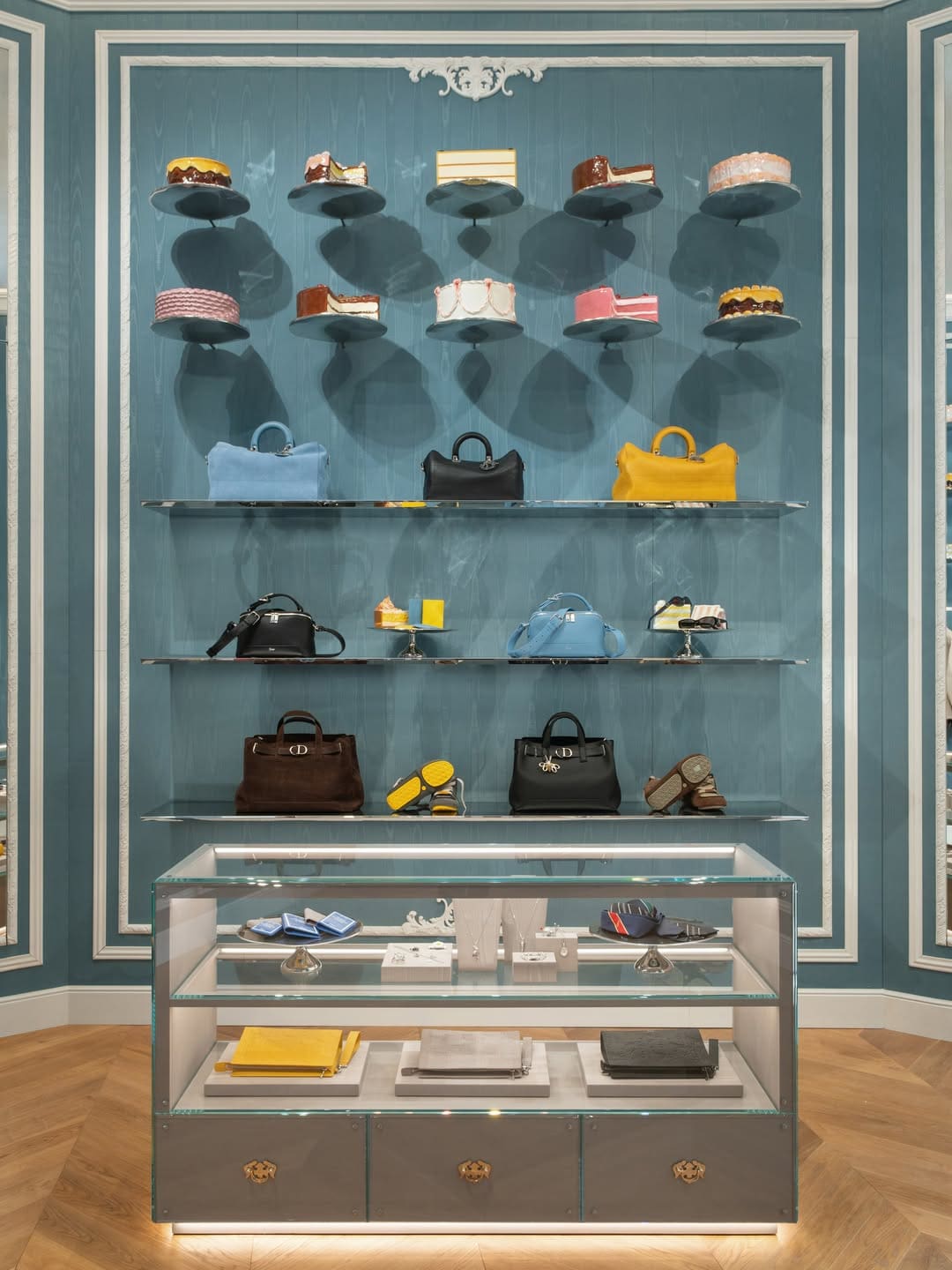 A Slice of Dior or Let them eat cakes pop up Deji Plaza in Nanjing China (8)