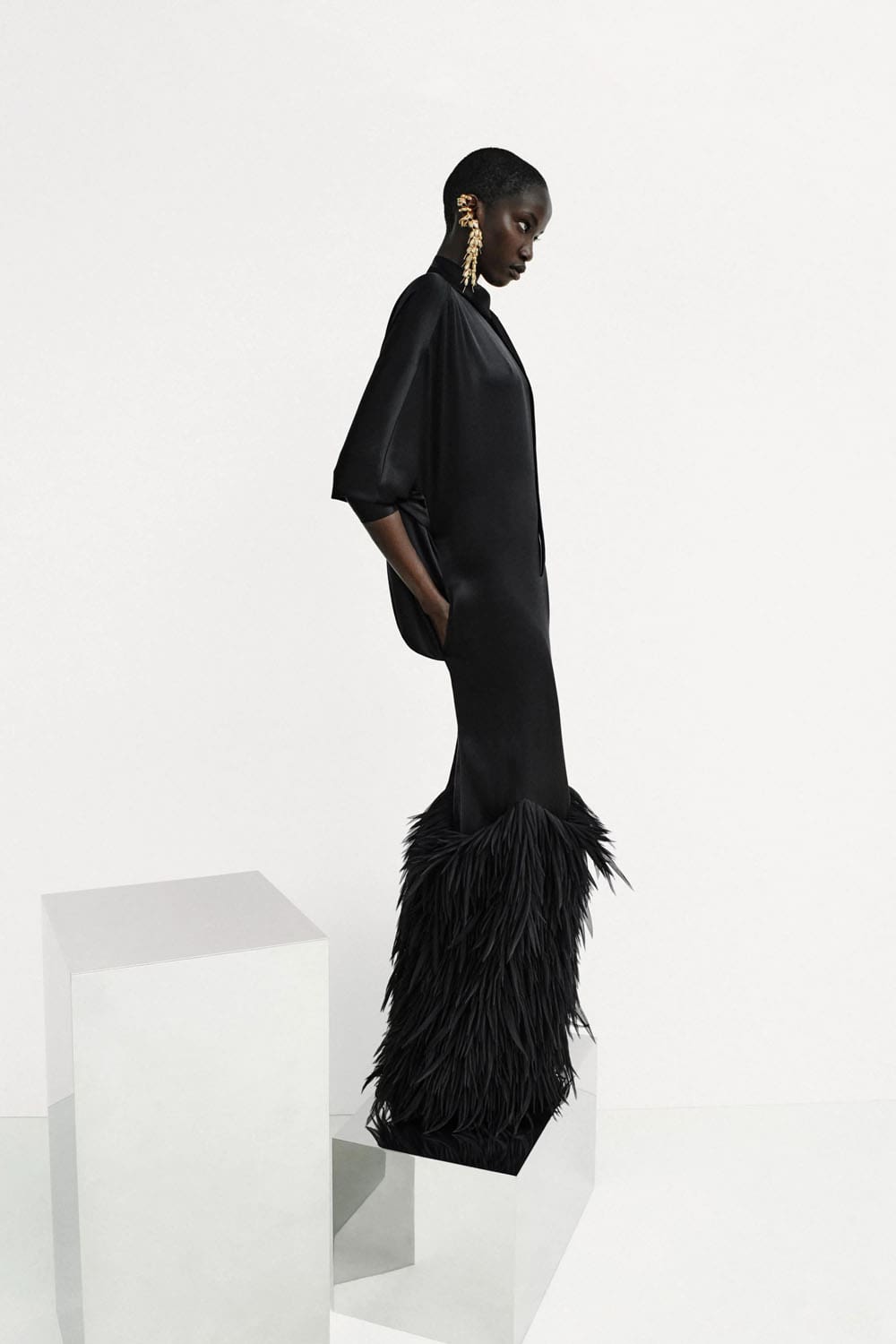 Balenciaga Spring 2027 Resort Runway Magazine (1)