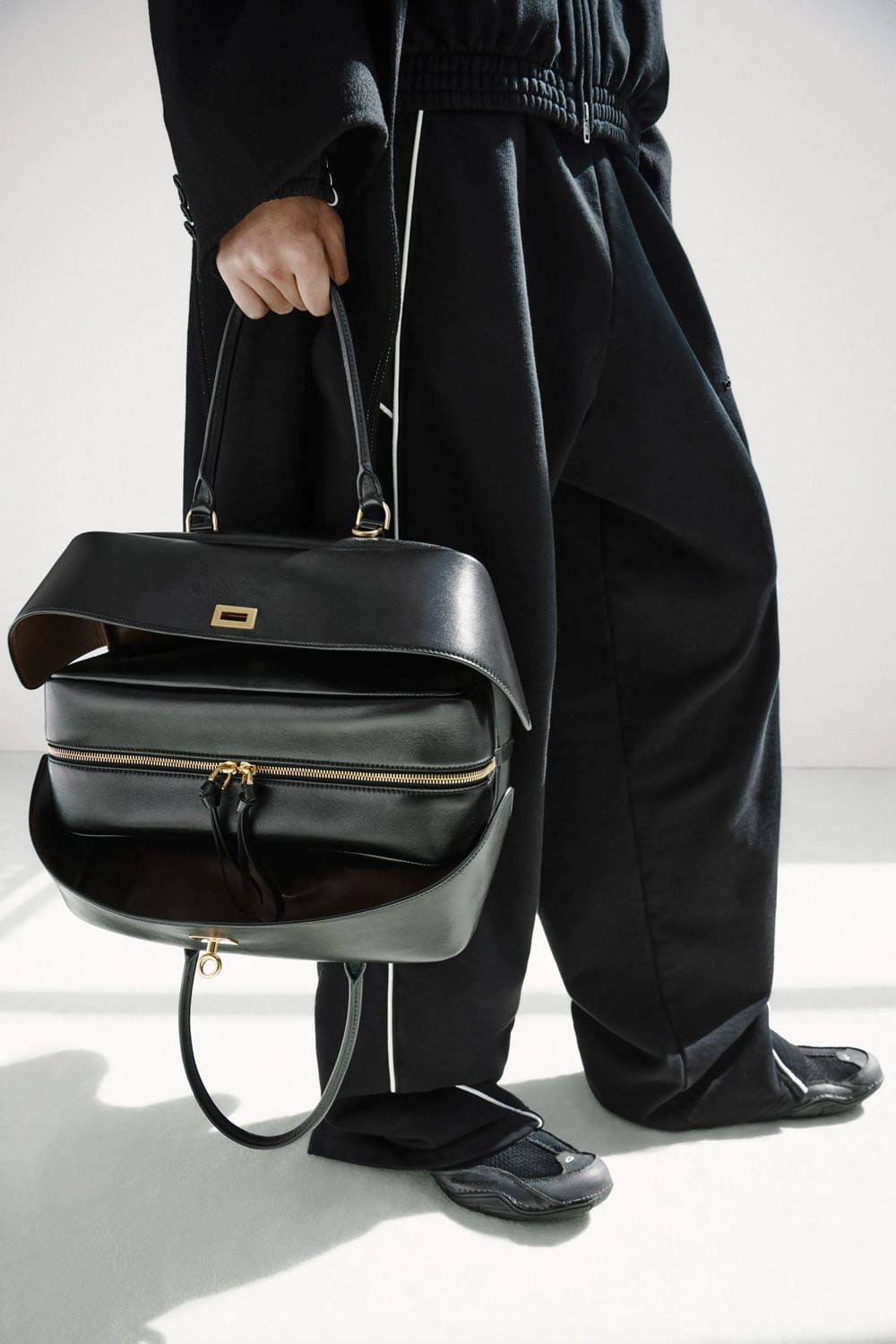 Balenciaga Spring 2027 Resort Runway Magazine (61)