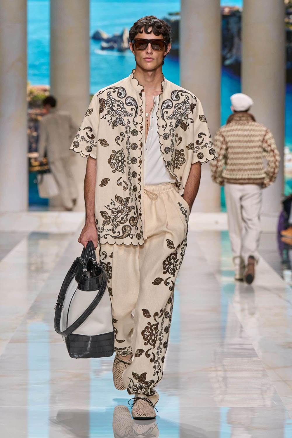 Dolce Gabbana Printemps Été 2027 Vacanze Siciliane Runway Magazine (36)