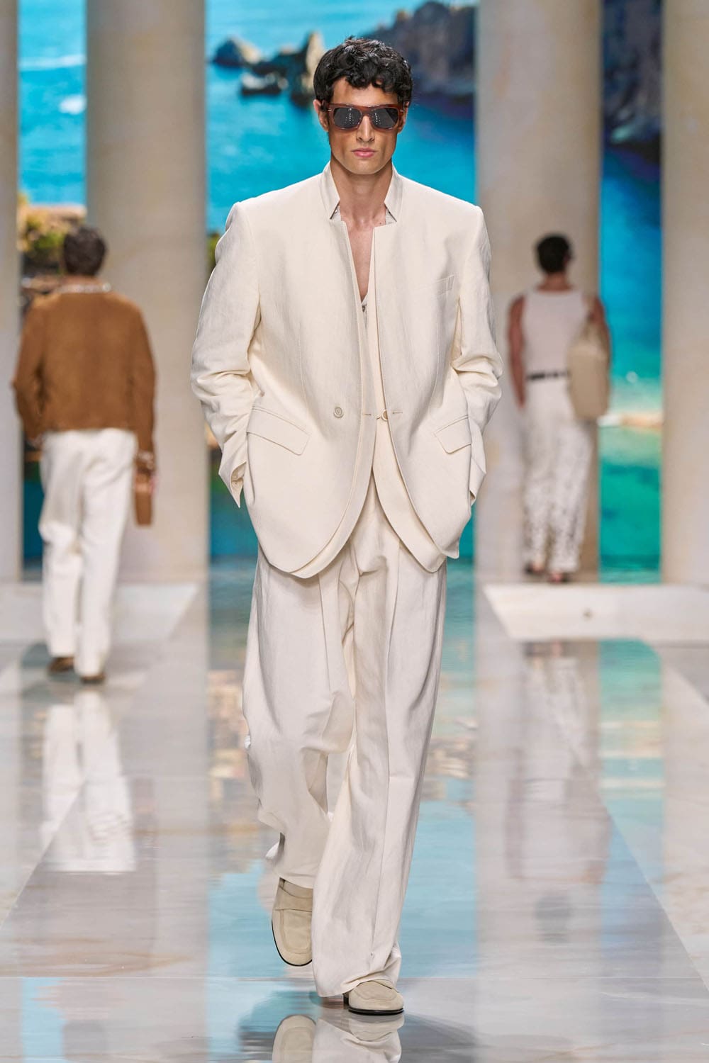 Dolce Gabbana Printemps Été 2027 Vacanze Siciliane Runway Magazine (43)