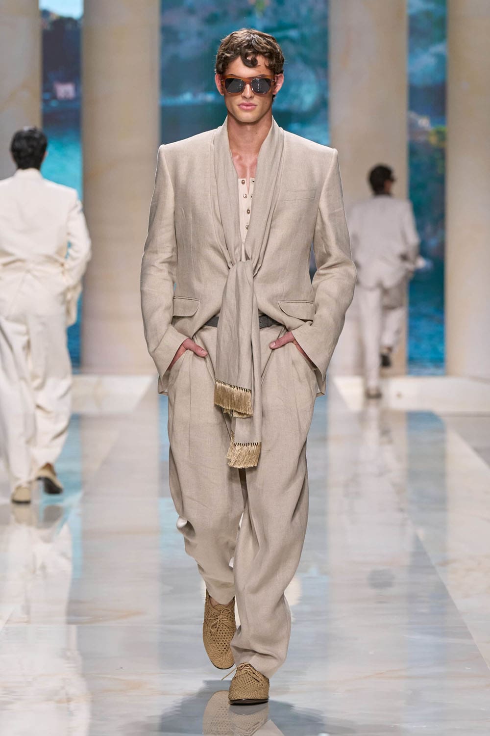Dolce Gabbana Printemps Été 2027 Vacanze Siciliane Runway Magazine (45)