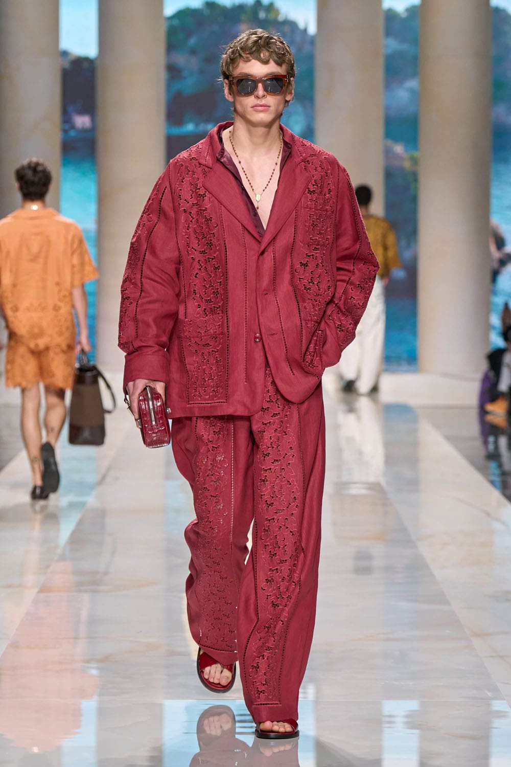 Dolce Gabbana Printemps Été 2027 Vacanze Siciliane Runway Magazine (53)