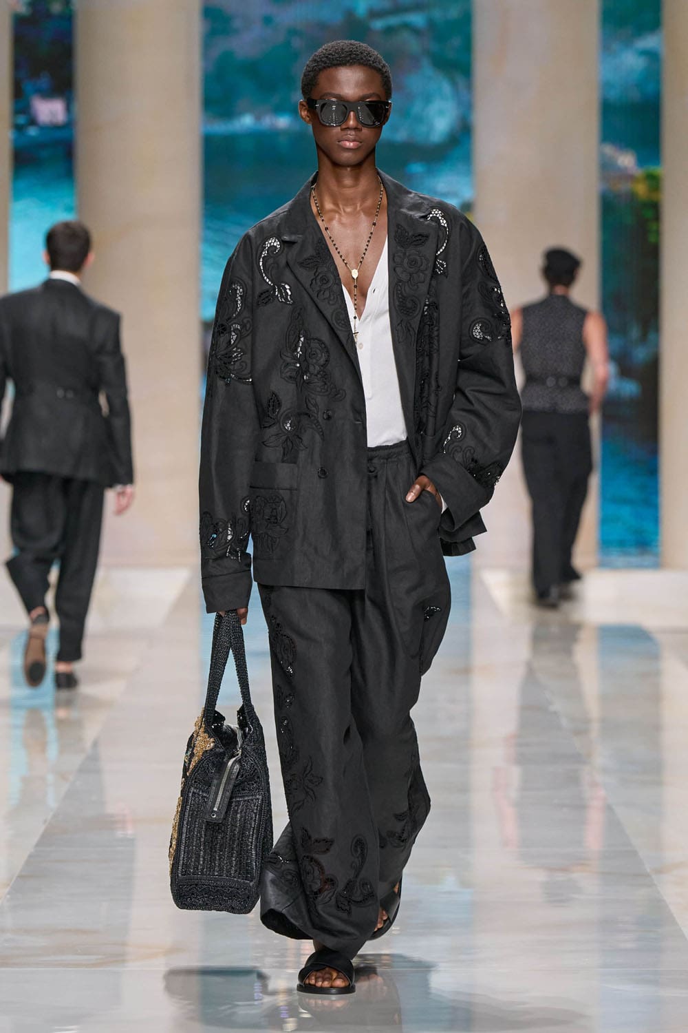 Dolce Gabbana Printemps Été 2027 Vacanze Siciliane Runway Magazine (7)