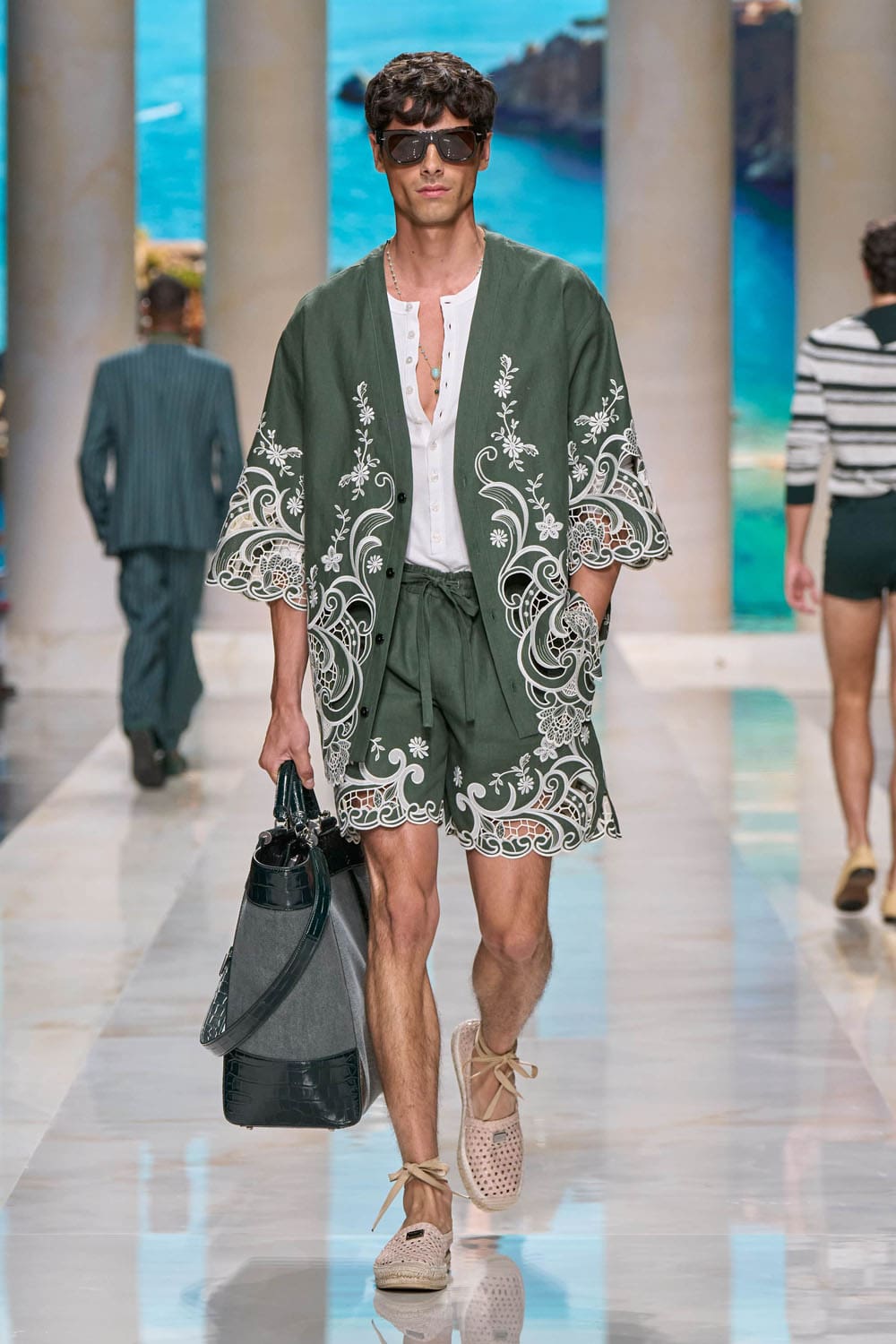 Dolce Gabbana Printemps Été 2027 Vacanze Siciliane Runway Magazine (73)
