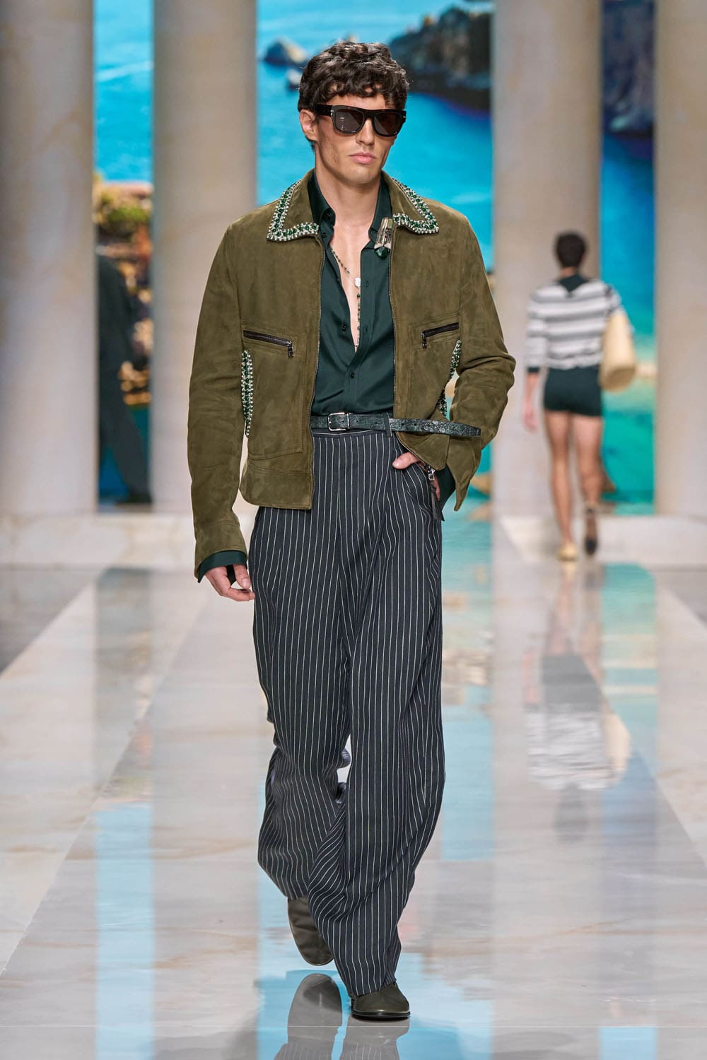 Dolce Gabbana Printemps Été 2027 Vacanze Siciliane Runway Magazine (74)