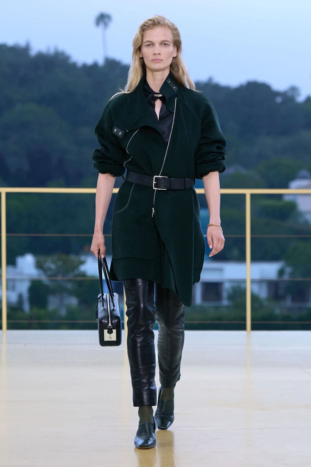 Hermes fall winter 2026 2027 the second chapter Resort Los Angeles Runway Magazine (19)